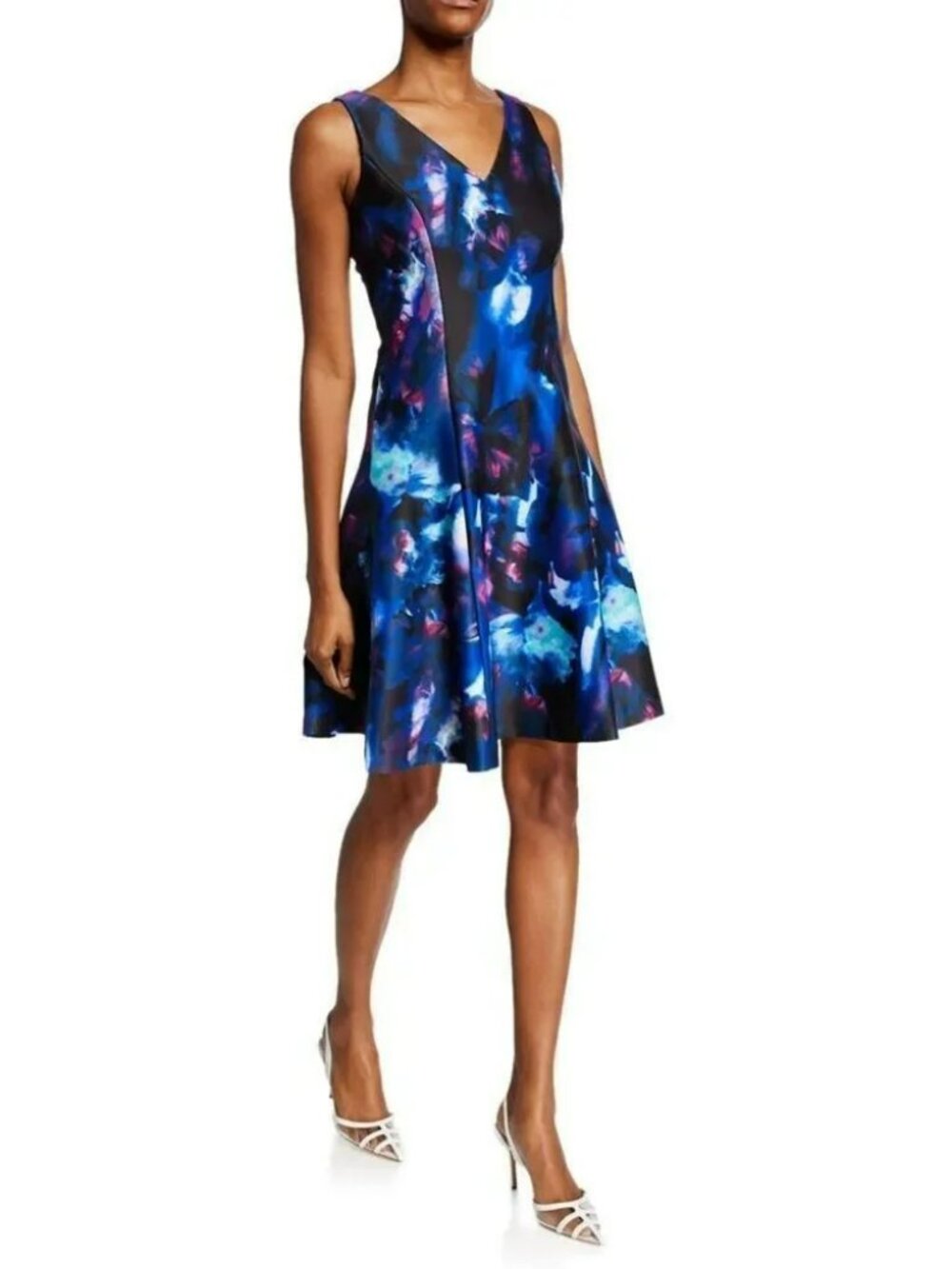 Donna Karan A-Line Sleeveless Dress in Galaxy Print V-Neck Knee Length Size 8